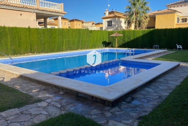 Tweedehands - Villa -
Orihuela Costa - Costa Blanca