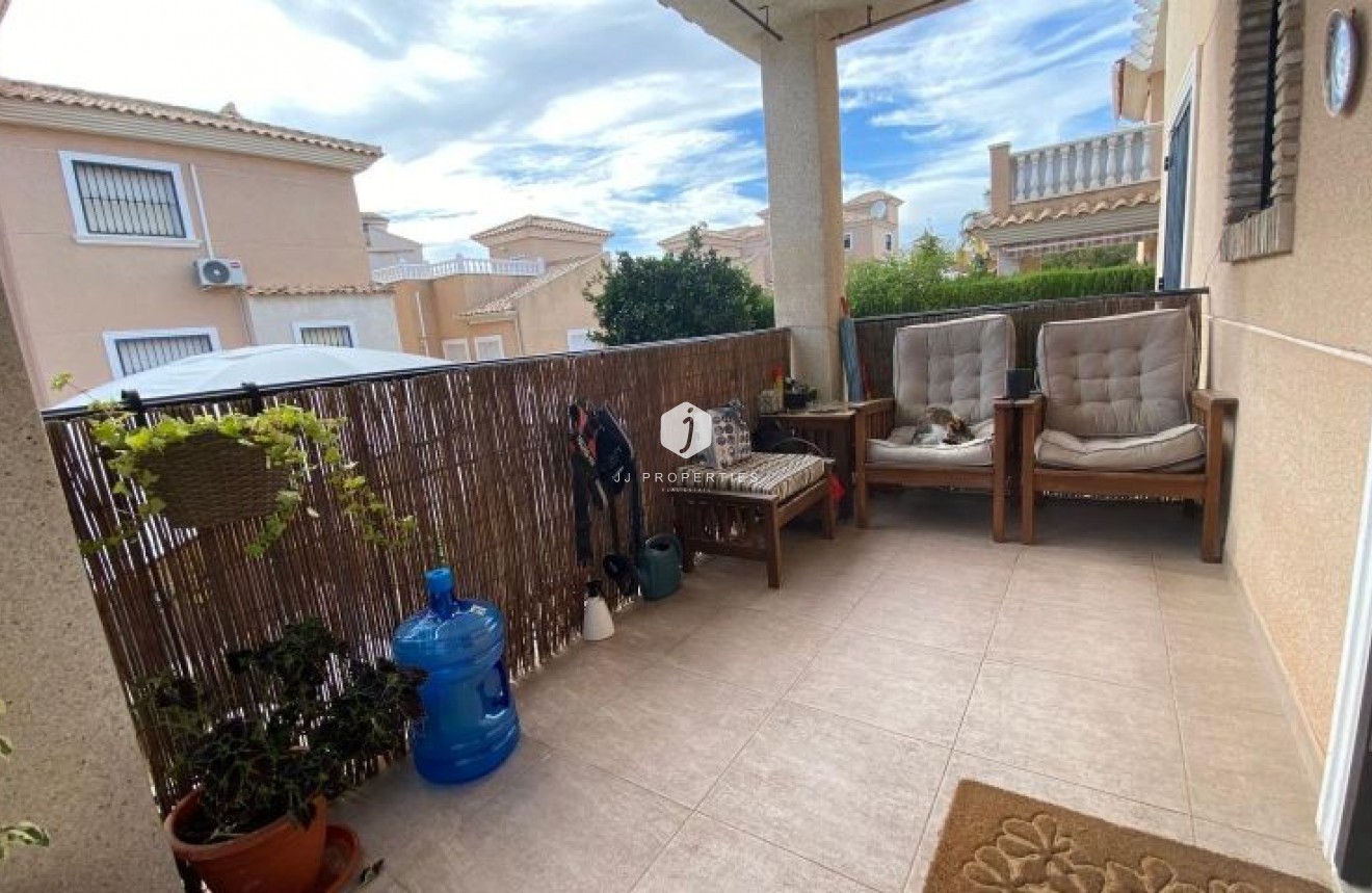 Tweedehands - Villa -
Orihuela Costa - Costa Blanca
