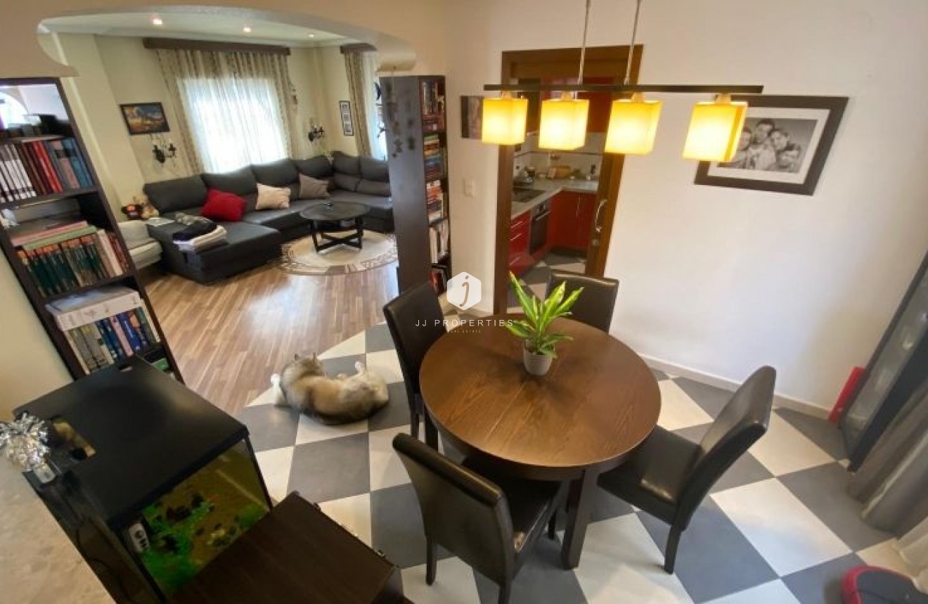 Tweedehands - Villa -
Orihuela Costa - Costa Blanca