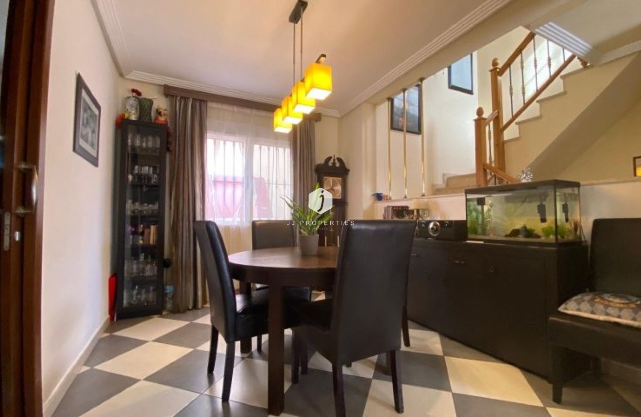 Tweedehands - Villa -
Orihuela Costa - Costa Blanca