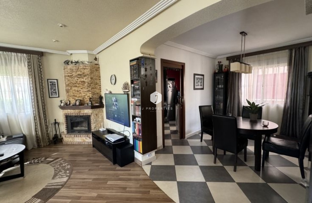 Tweedehands - Villa -
Orihuela Costa - Costa Blanca