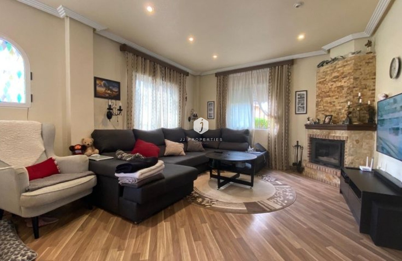 Tweedehands - Villa -
Orihuela Costa - Costa Blanca