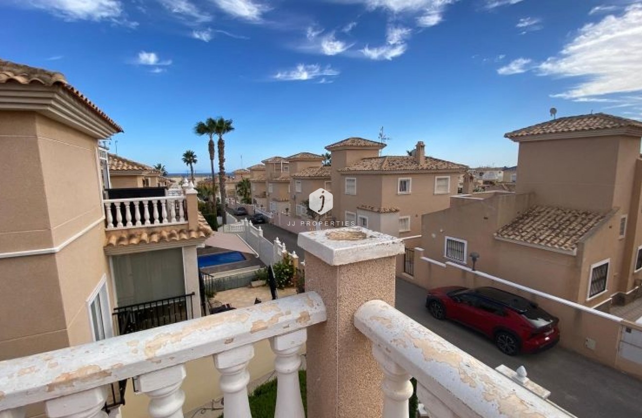 Tweedehands - Villa -
Orihuela Costa - Costa Blanca