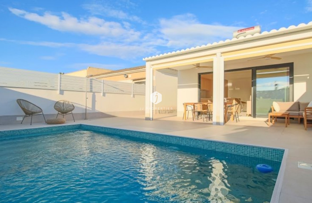 Tweedehands - Villa -
Torrevieja - Costa Blanca