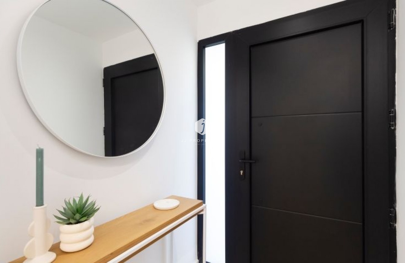 Tweedehands - Villa -
Torrevieja - Costa Blanca