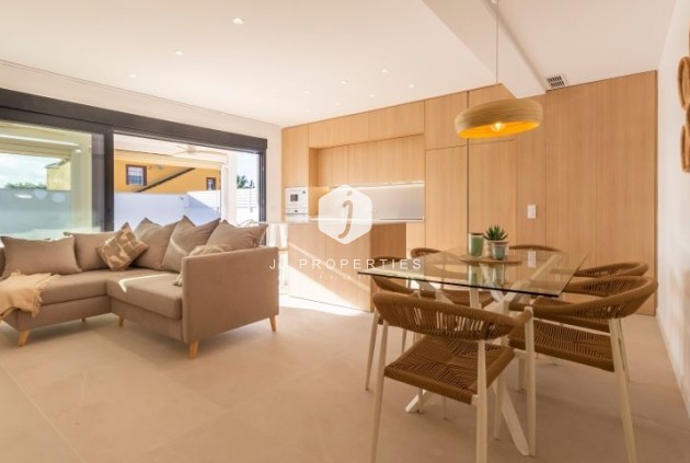 Tweedehands - Villa -
Torrevieja - Costa Blanca