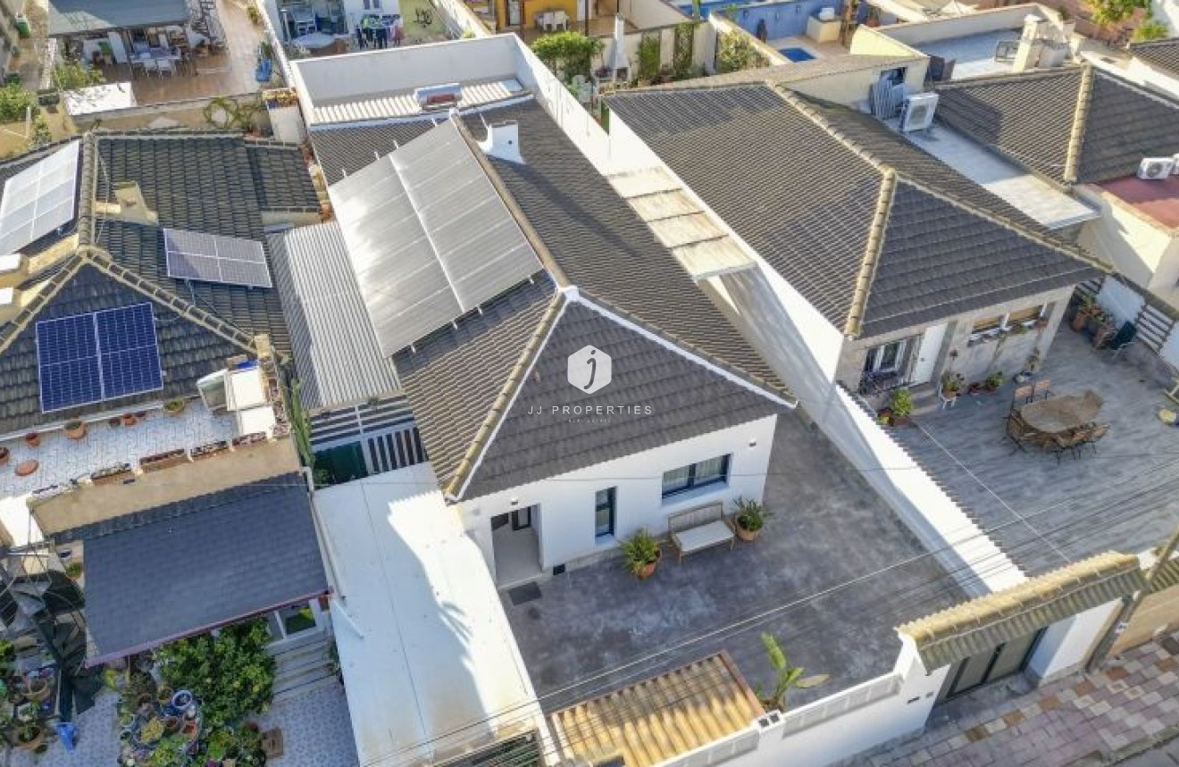 Tweedehands - Villa -
Torrevieja - Costa Blanca