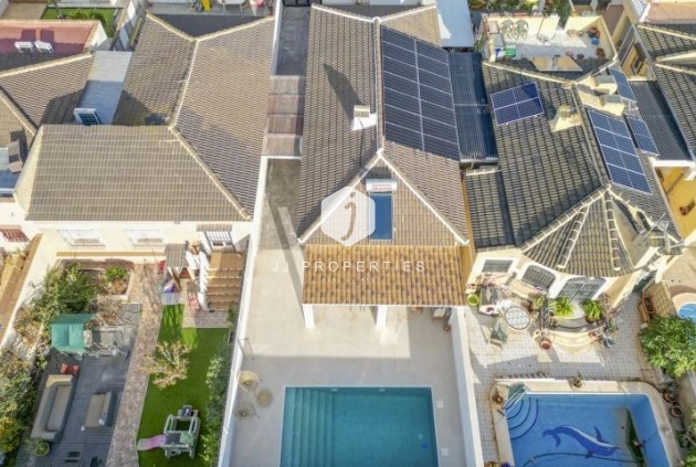 Tweedehands - Villa -
Torrevieja - Costa Blanca