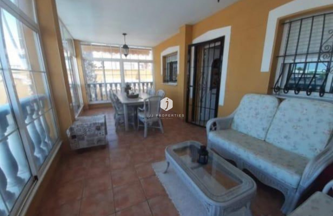 Tweedehands - Villa -
Torrevieja - aguas nuevas