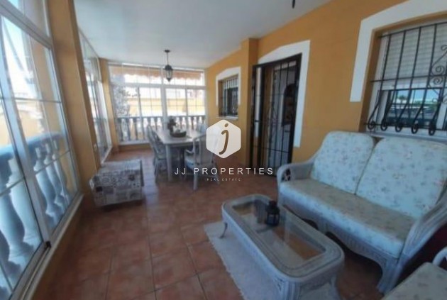 Tweedehands - Villa -
Torrevieja - aguas nuevas