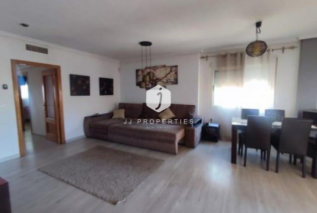 Tweedehands - Villa -
Torrevieja - aguas nuevas