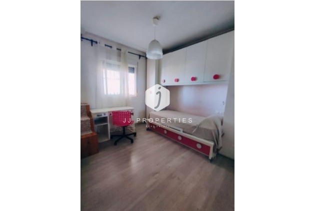 Tweedehands - Villa -
Torrevieja - aguas nuevas