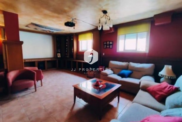 Tweedehands - Villa -
Torrevieja - aguas nuevas