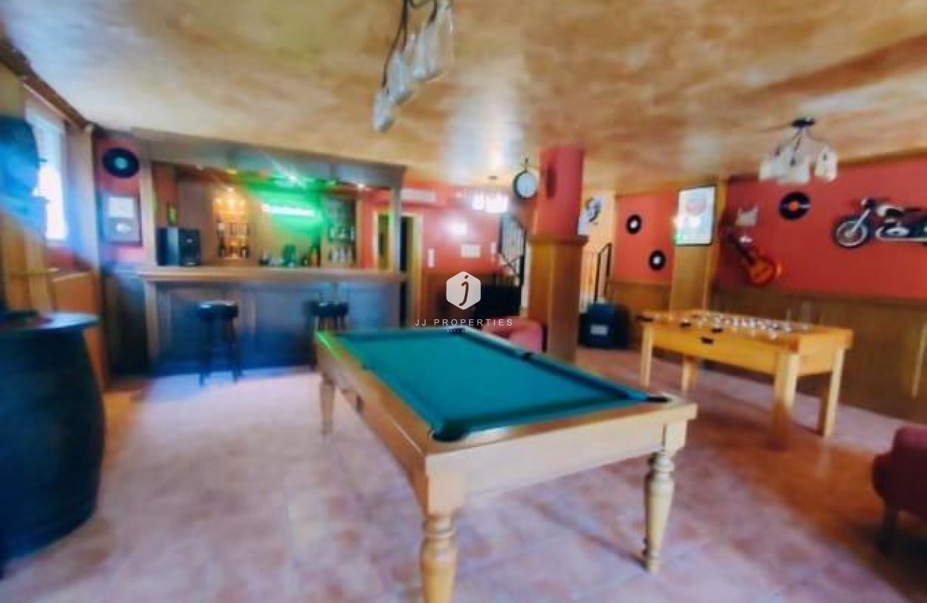 Tweedehands - Villa -
Torrevieja - aguas nuevas