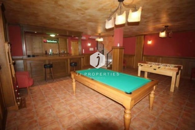 Tweedehands - Villa -
Torrevieja - aguas nuevas