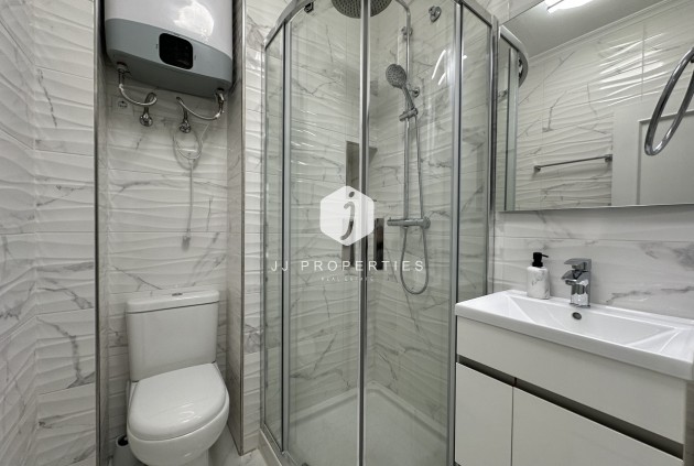 Z drugiej ręki - Mieszkanie w bloku -
Torrevieja - Costa Blanca