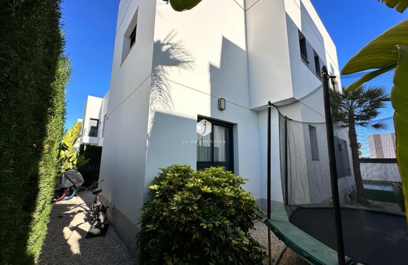 Tweedehands - Villa -
Ciudad Quesada - Costa Blanca