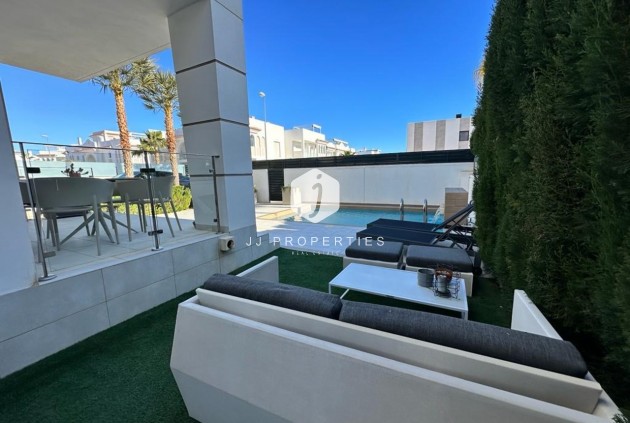 Tweedehands - Villa -
Ciudad Quesada - Costa Blanca