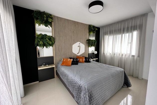 Tweedehands - Villa -
Ciudad Quesada - Costa Blanca