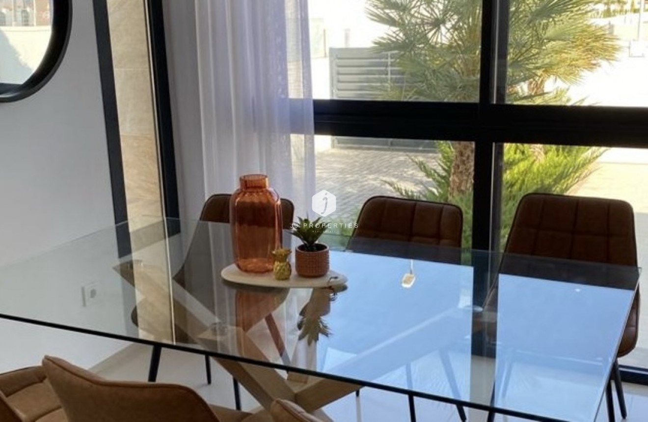 Tweedehands - Villa -
Ciudad Quesada - Costa Blanca