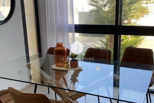 Tweedehands - Villa -
Ciudad Quesada - Costa Blanca