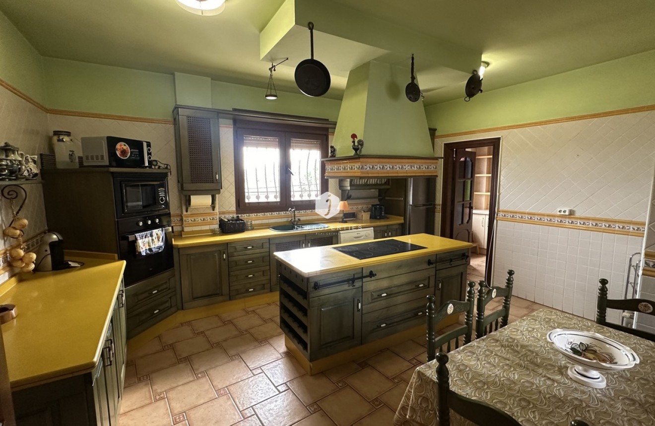 Tweedehands - Villa -
San Miguel de Salinas - Inland