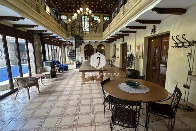 Tweedehands - Villa -
San Miguel de Salinas - Inland