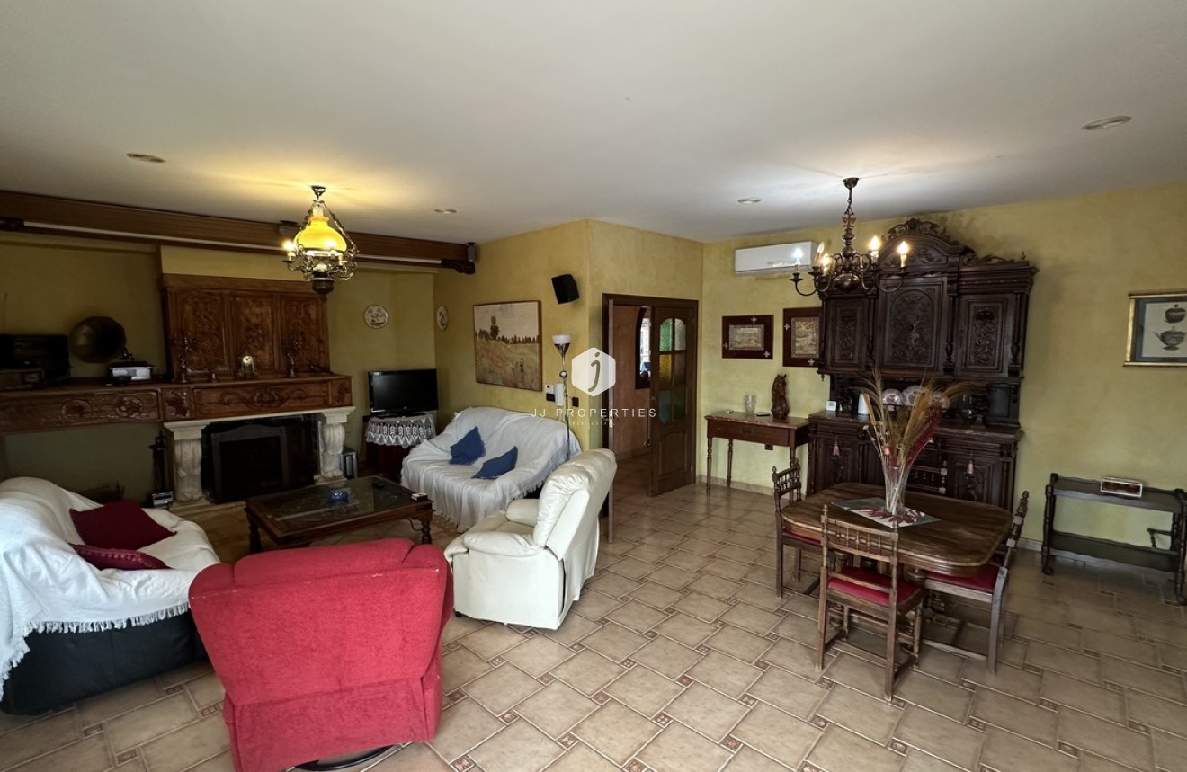 Tweedehands - Villa -
San Miguel de Salinas - Inland