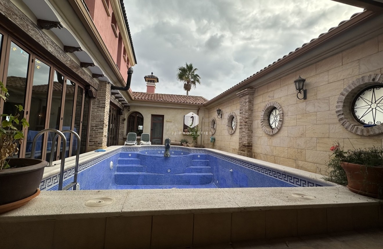 Tweedehands - Villa -
San Miguel de Salinas - Inland