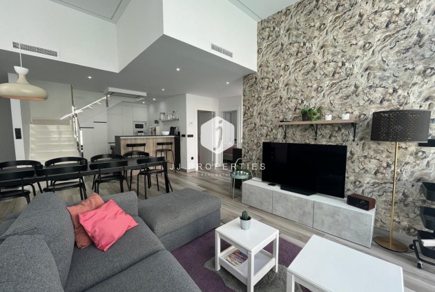 Segunda mano - Villa -
Los Altos - Costa Blanca