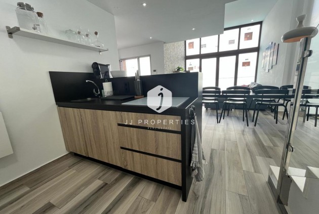 Tweedehands - Villa -
Los Altos - Costa Blanca