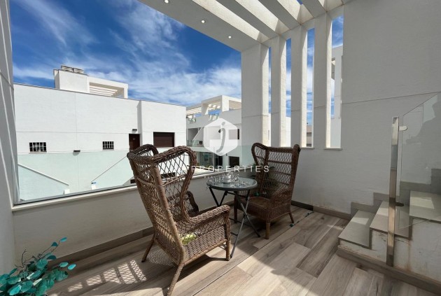 Tweedehands - Villa -
Los Altos - Costa Blanca