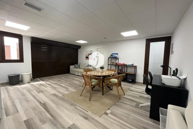 Tweedehands - Villa -
Los Altos - Costa Blanca