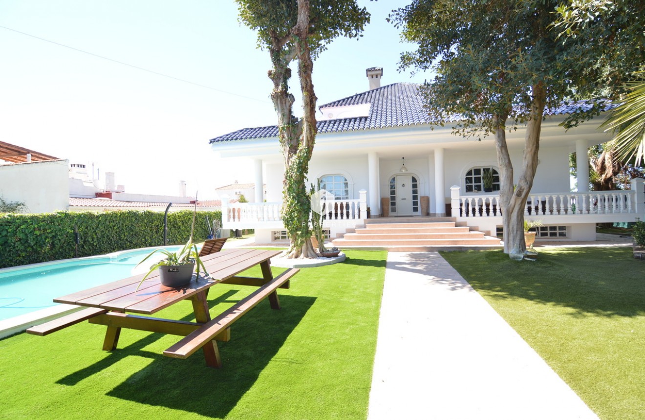 Tweedehands - Villa -
Torrevieja - Costa Blanca