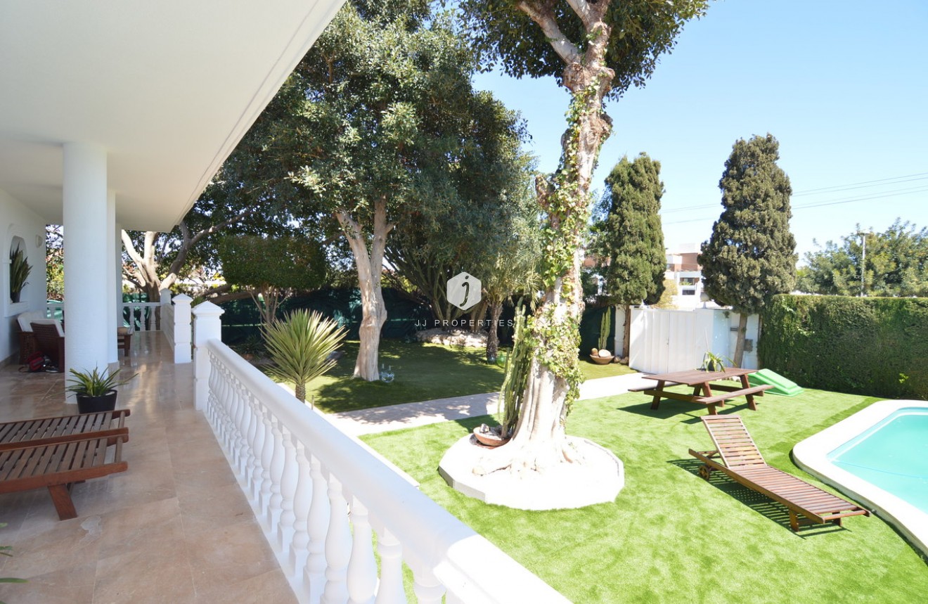 Tweedehands - Villa -
Torrevieja - Costa Blanca