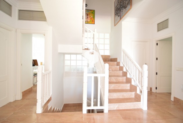 Tweedehands - Villa -
Torrevieja - Costa Blanca