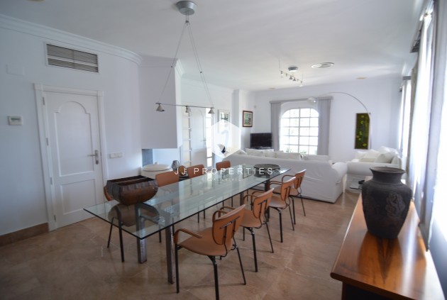 Tweedehands - Villa -
Torrevieja - Costa Blanca