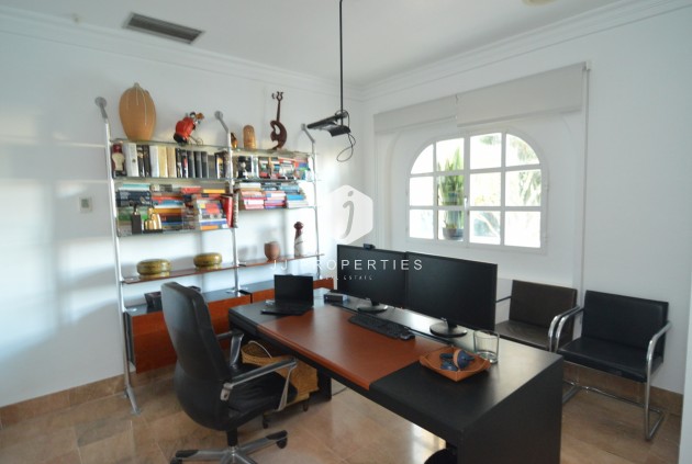 Tweedehands - Villa -
Torrevieja - Costa Blanca