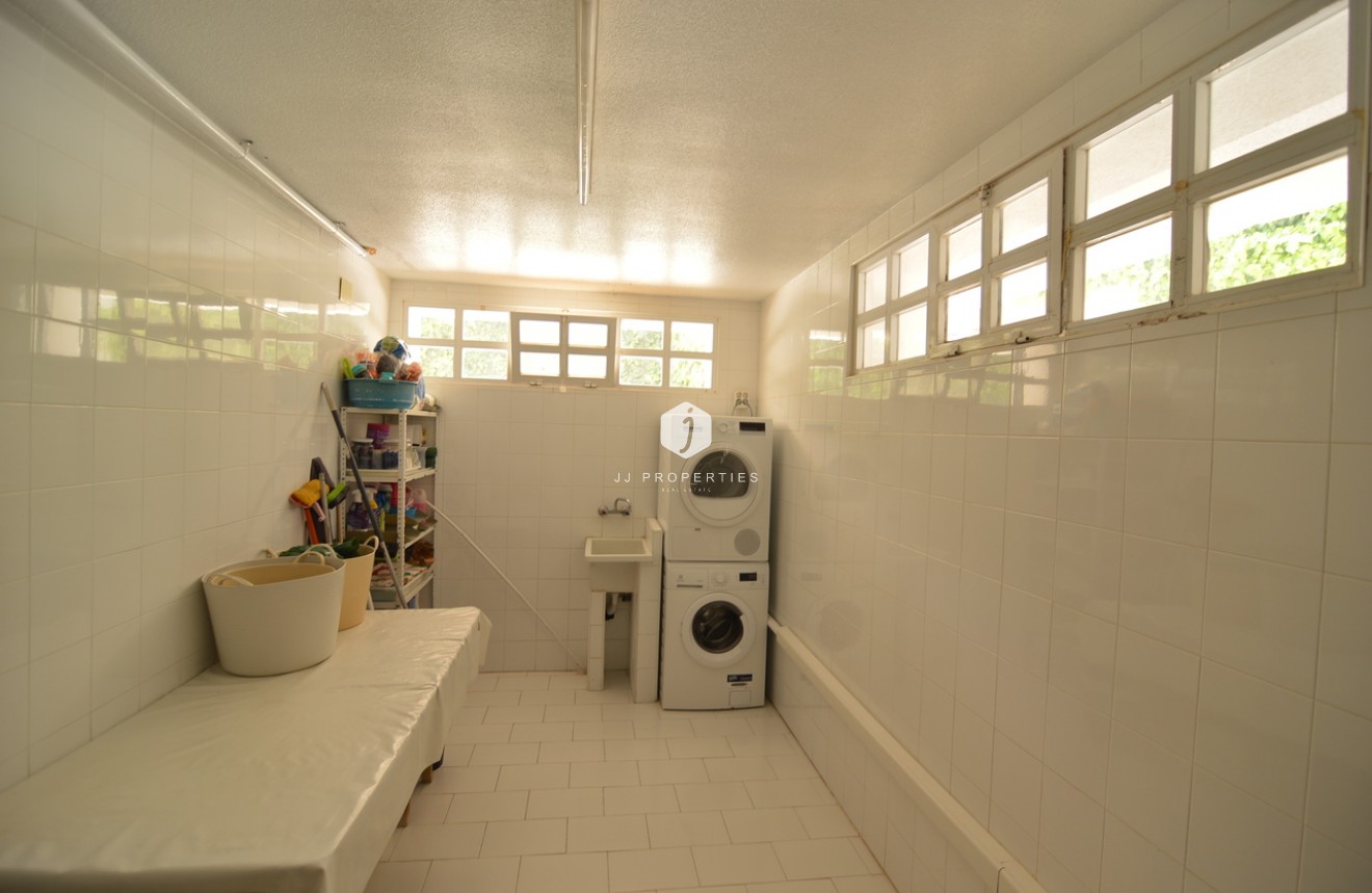 Tweedehands - Villa -
Torrevieja - Costa Blanca