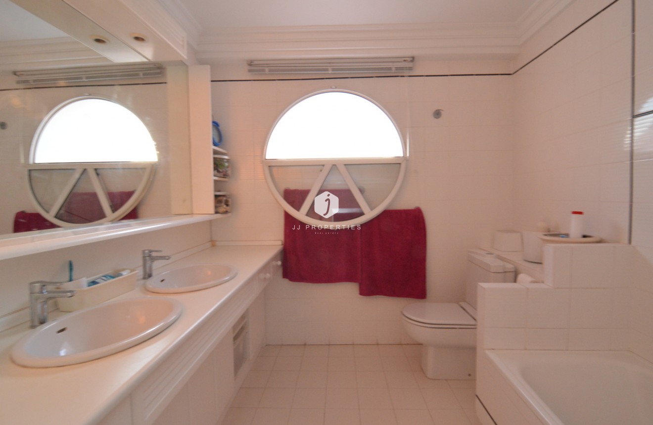 Tweedehands - Villa -
Torrevieja - Costa Blanca