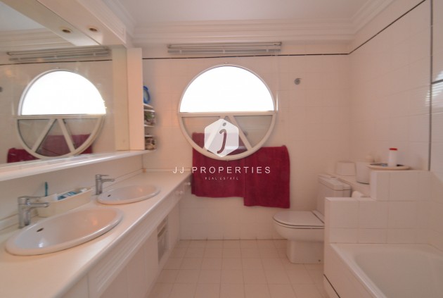 Tweedehands - Villa -
Torrevieja - Costa Blanca