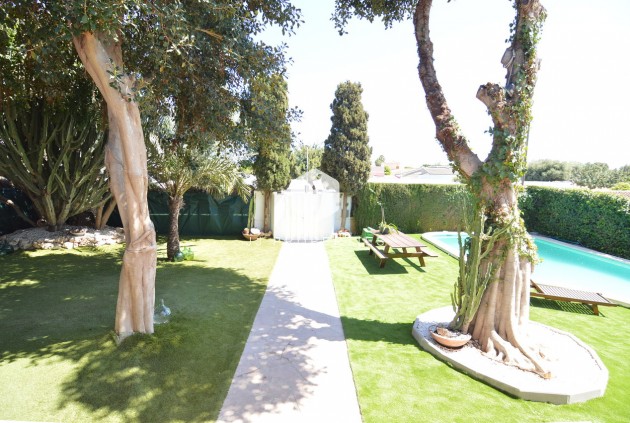 Tweedehands - Villa -
Torrevieja - Costa Blanca