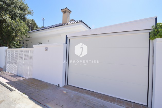 Tweedehands - Villa -
Torrevieja - Costa Blanca