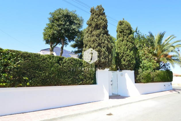 Tweedehands - Villa -
Torrevieja - Costa Blanca