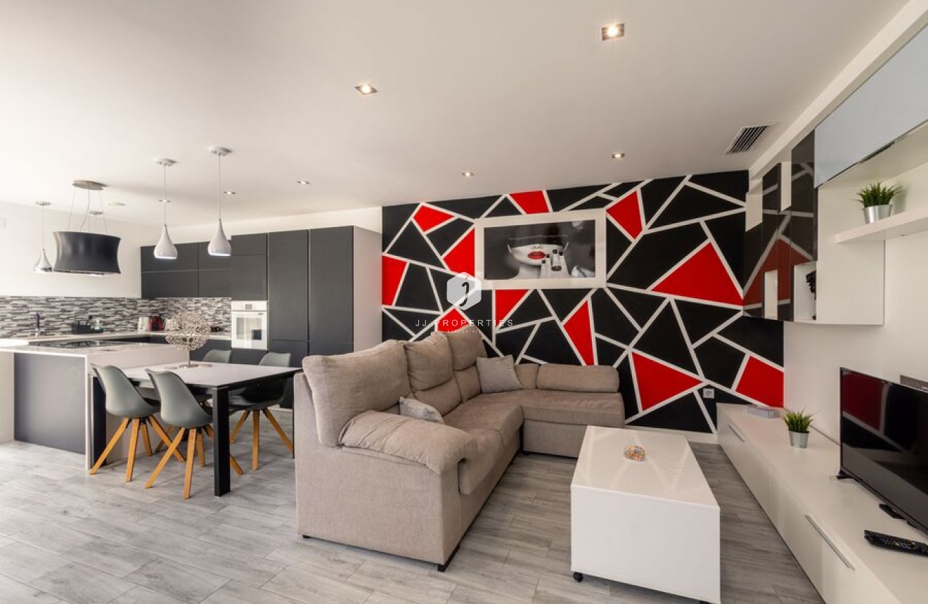 Tweedehands - Villa -
Daya Vieja - Costa Blanca