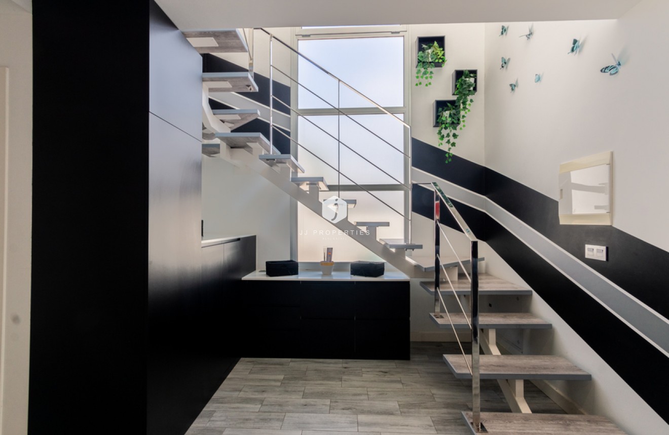 Tweedehands - Villa -
Daya Vieja - Costa Blanca