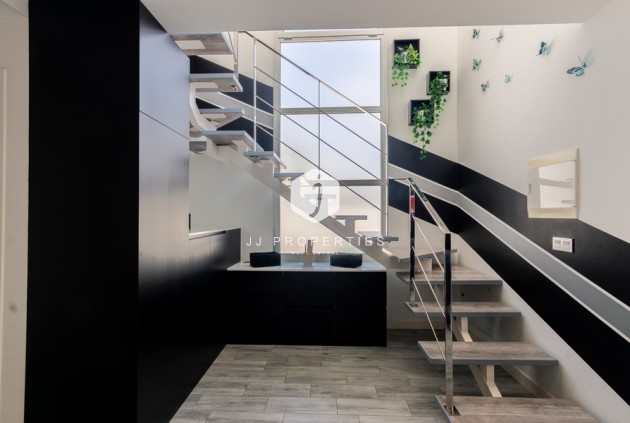 Tweedehands - Villa -
Daya Vieja - Costa Blanca