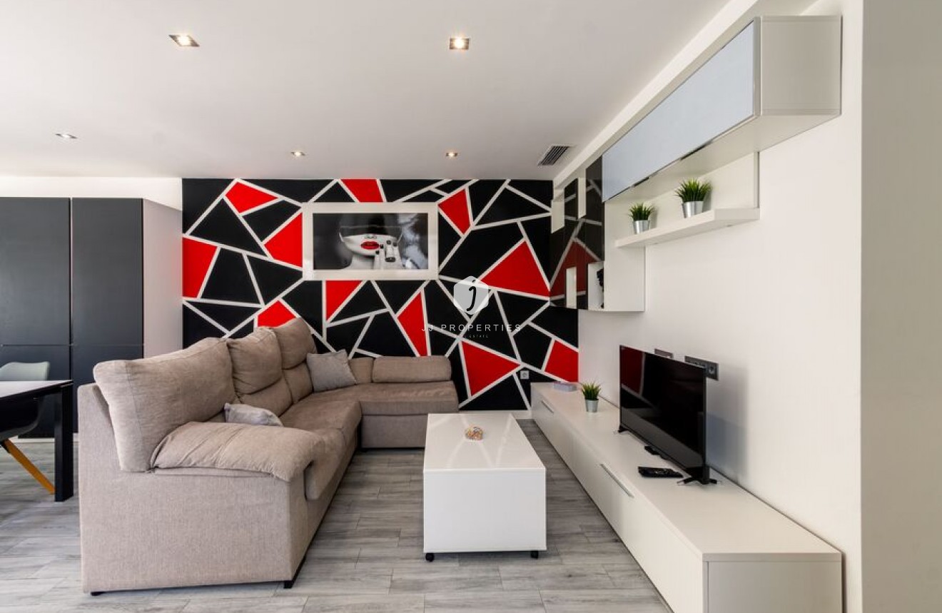 Tweedehands - Villa -
Daya Vieja - Costa Blanca