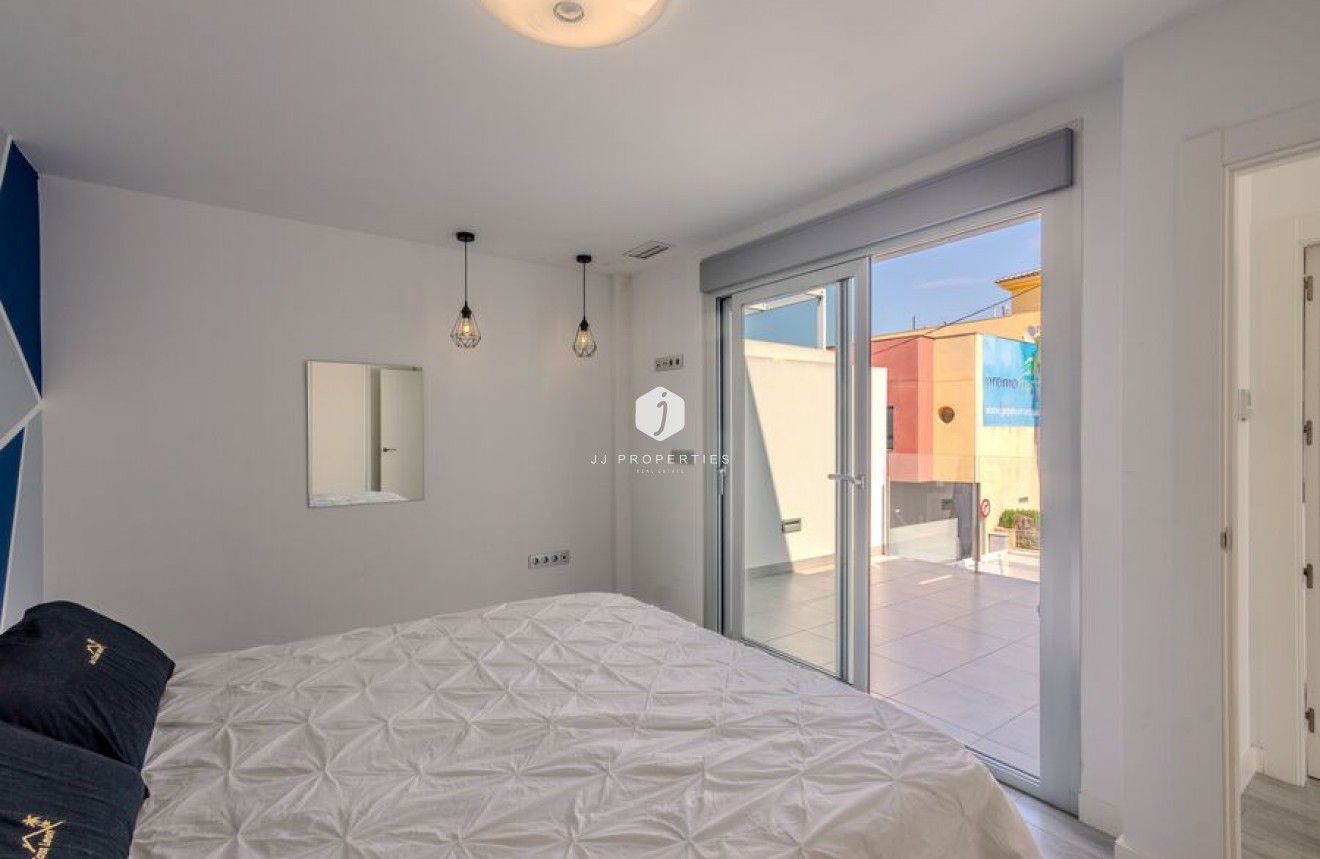 Tweedehands - Villa -
Daya Vieja - Costa Blanca