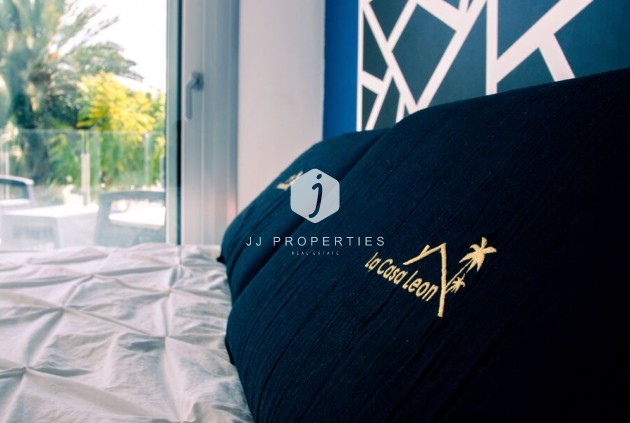 Tweedehands - Villa -
Daya Vieja - Costa Blanca